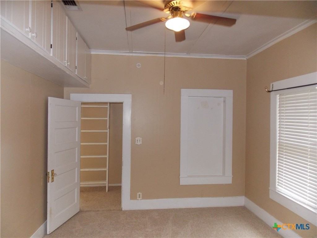 959 Lee St - Photo 7 of 12