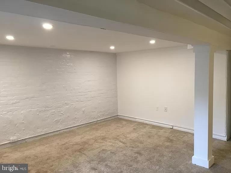 1650 33rd St Nw #B - Photo 3 of 5