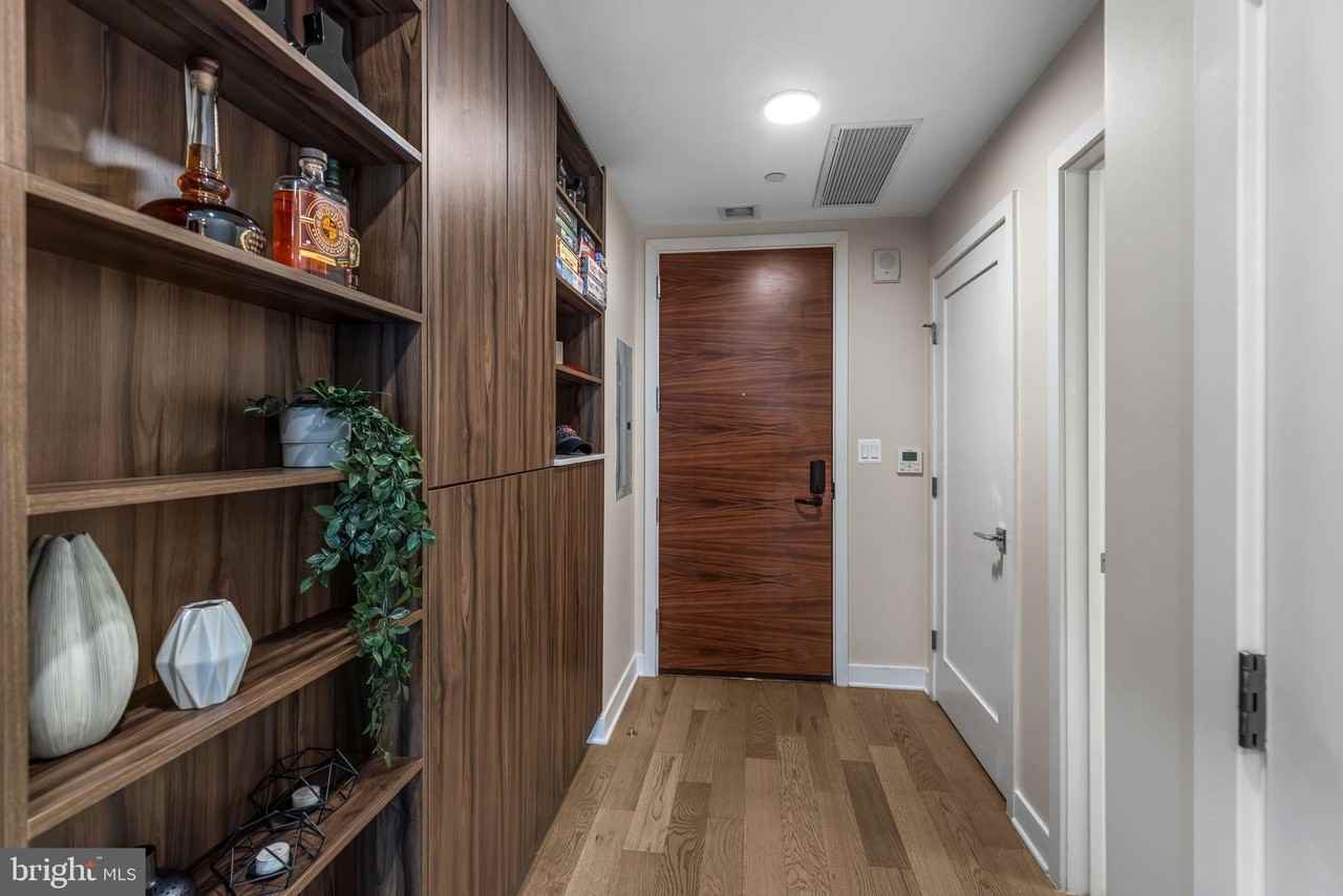 37 L St Se #803 - Photo 5 of 46