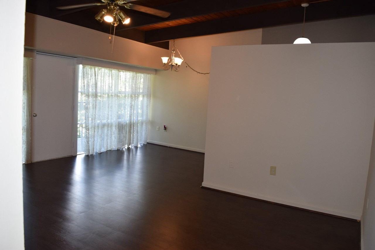 3419 University Blvd W #303 - Photo 4 of 20