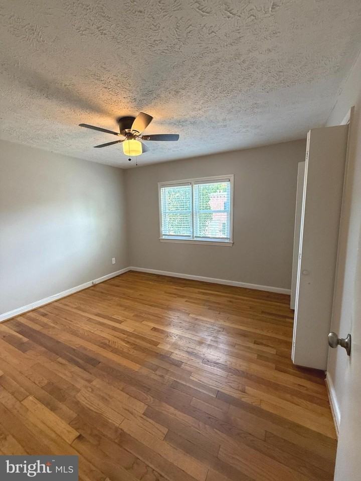 3841 26th Ave - Photo 4 of 12