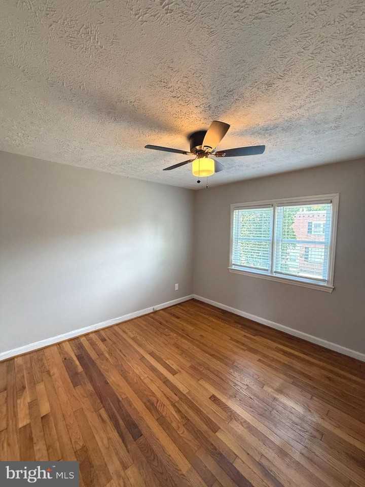 3841 26th Ave - Photo 7 of 12