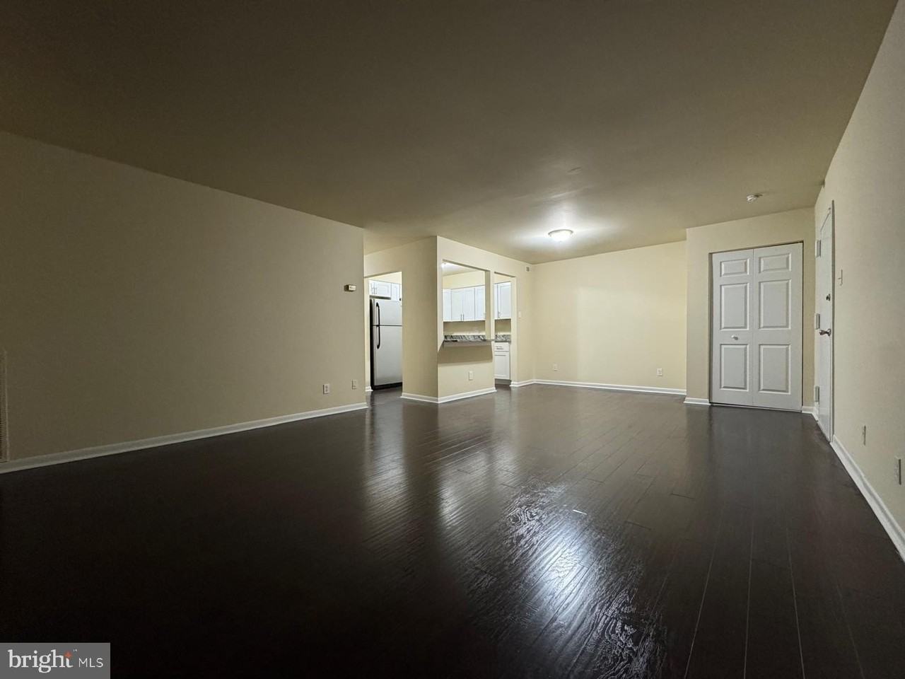 10127 Prince Pl #303-11A - Photo 5 of 8
