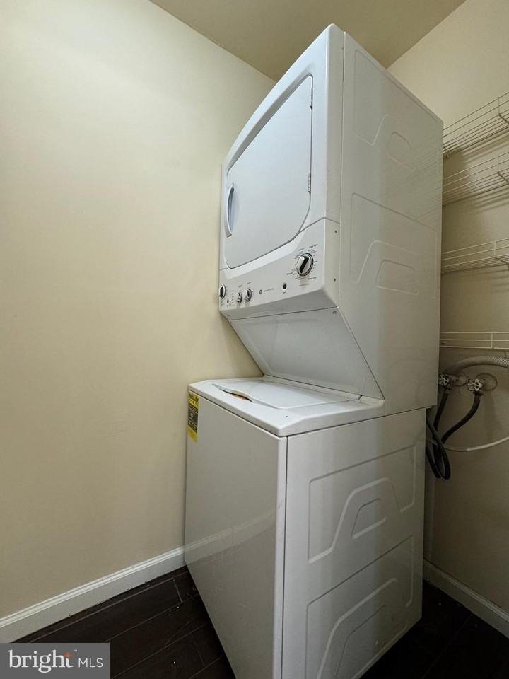 10127 Prince Pl #303-11A - Photo 7 of 8