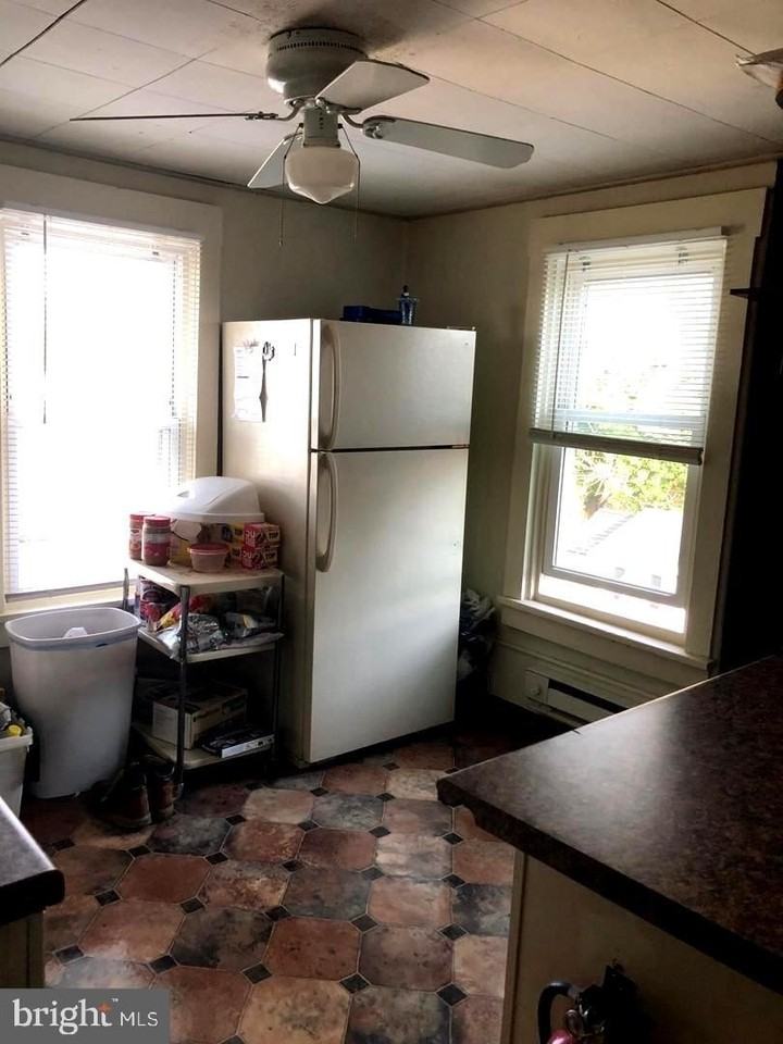 60 N River Dr - Photo 2 of 5