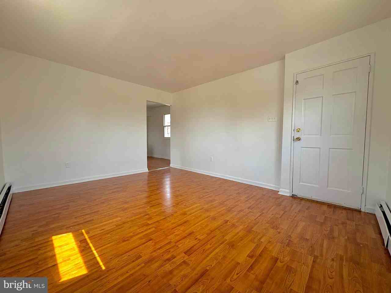 7816 Frontenac St #1stFLFRONT - Photo 3 of 11