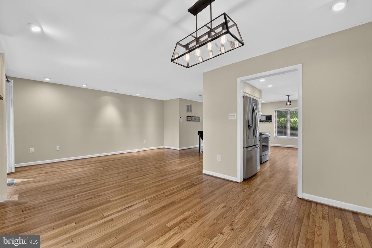 2031 Sarazen Pl - Photo 6 of 27