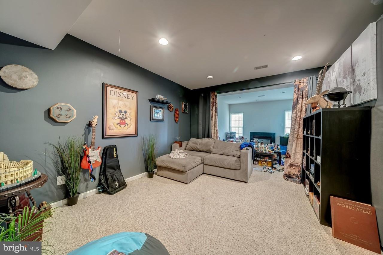 12162 Caldicot Ln - Photo 7 of 10