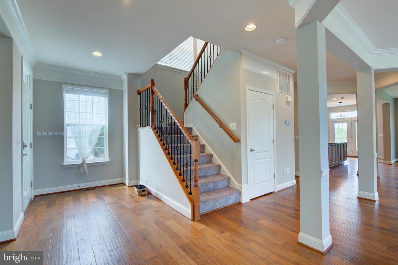 13481 Arcadian Dr - Photo 5 of 50