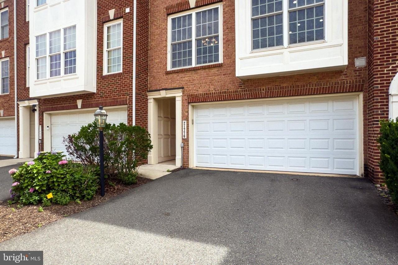 21776 Ladyslipper Sq - Photo 5 of 50