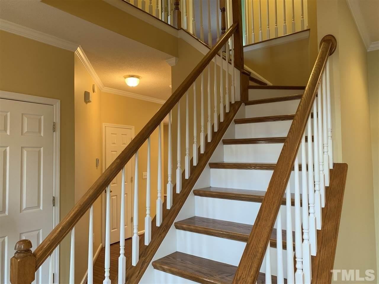 106 Tecumseh Ct - Photo 2 of 16