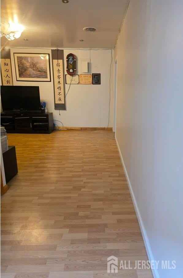 112 Main St - Photo 3 of 15