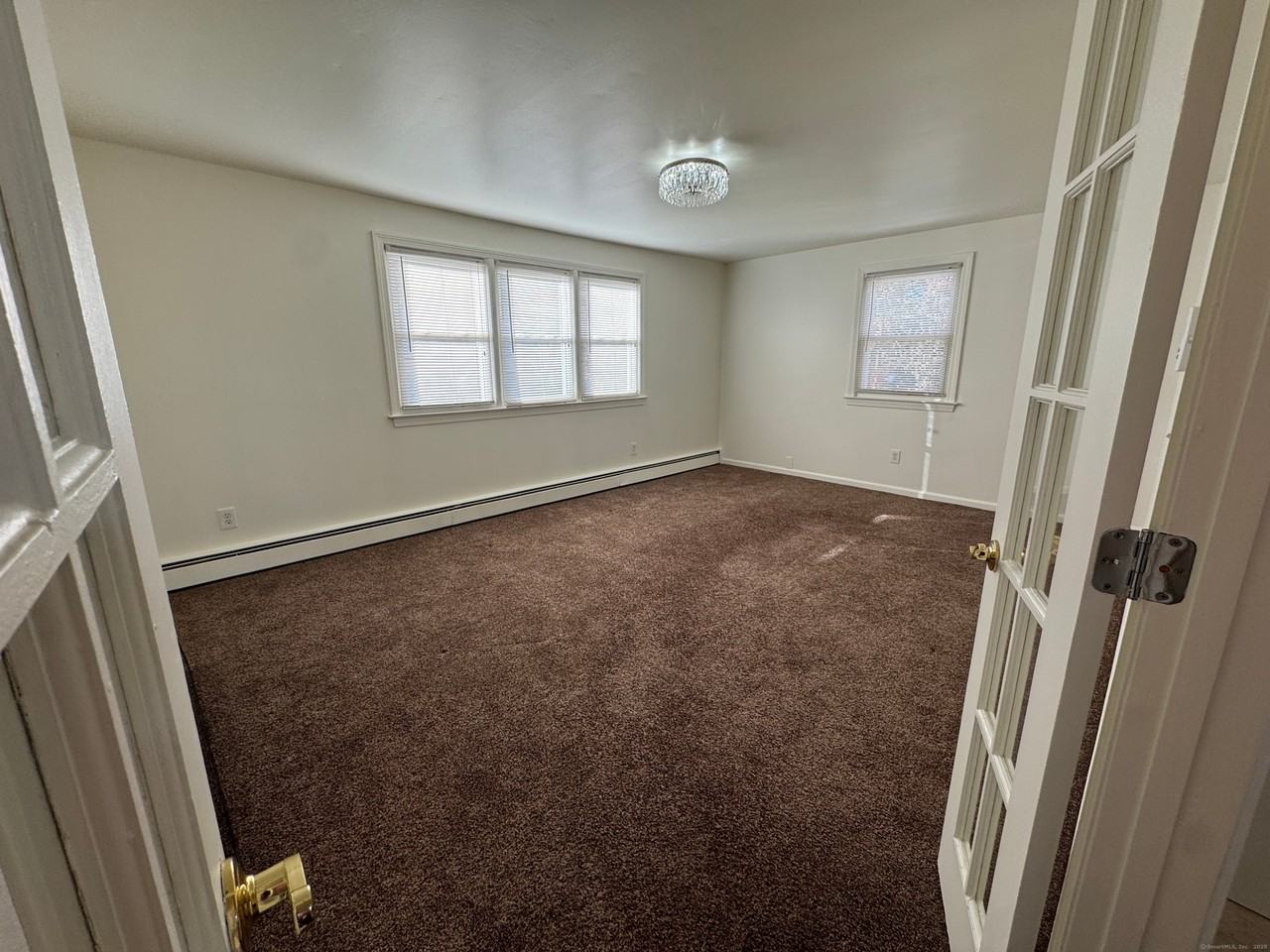 37 Elizabeth Ann Dr - Photo 7 of 14