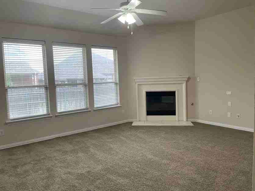 9845 Mcfarring Dr - Photo 7 of 28