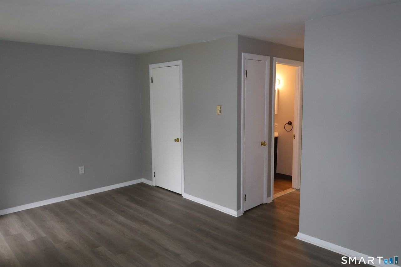 353 Scott Rd - Photo 3 of 11