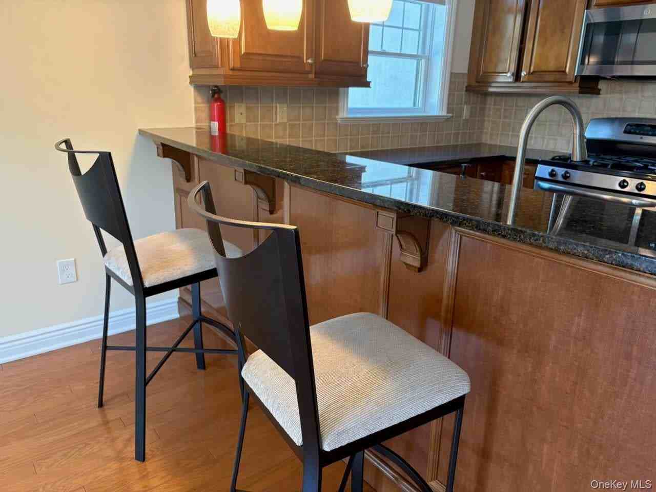 101 Sheldrake Pl - Photo 4 of 26