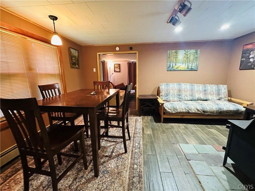 74 Volney St - Photo 6 of 12