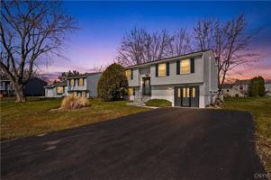 featured image of 8237 Mantova Dr