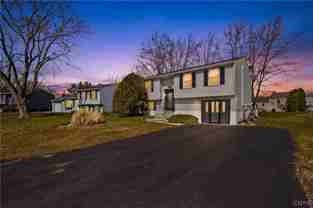 8237 Mantova Dr - Photo 1 of 1