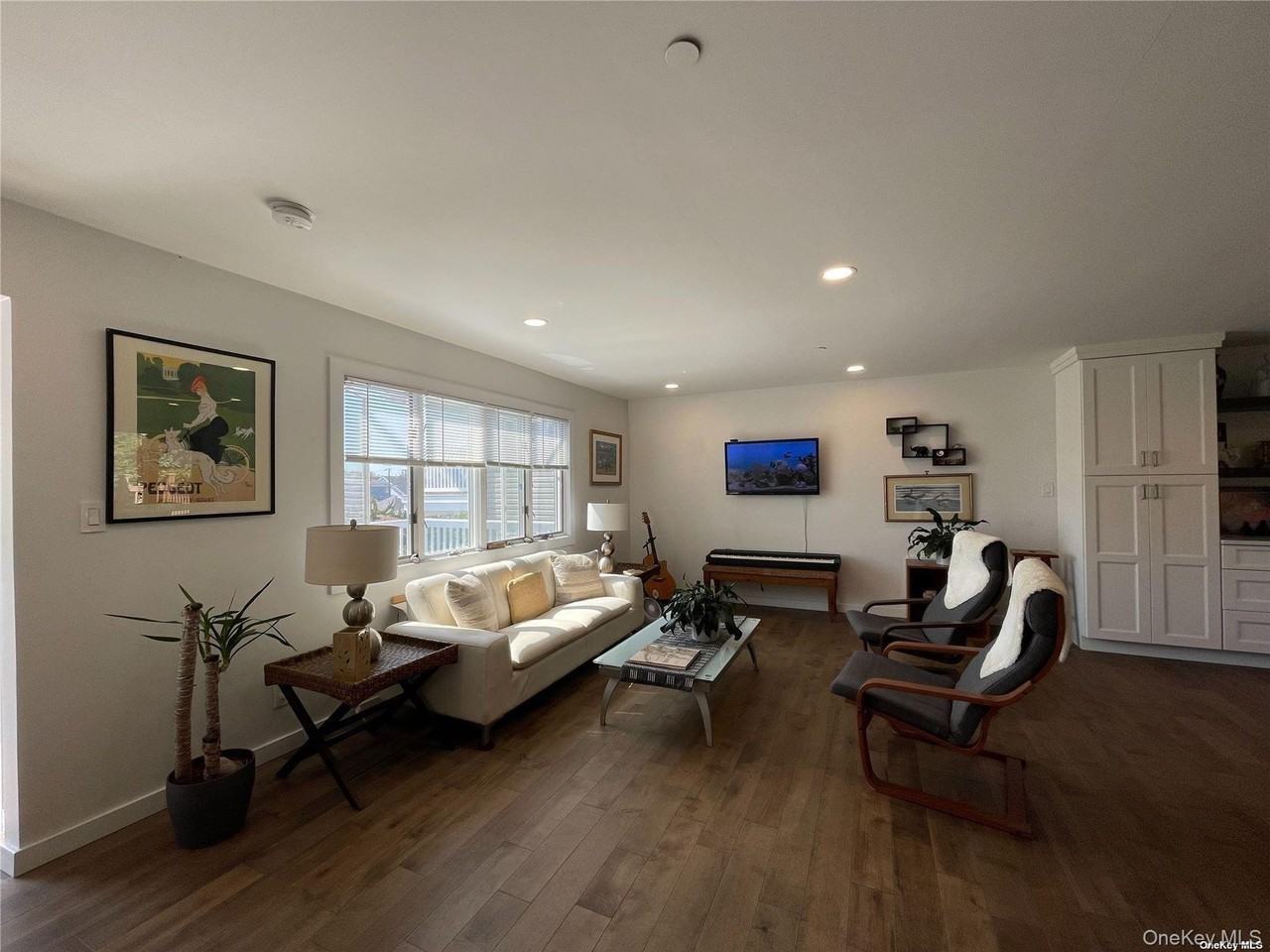 471 E Hudson St ##2 - Photo 7 of 19