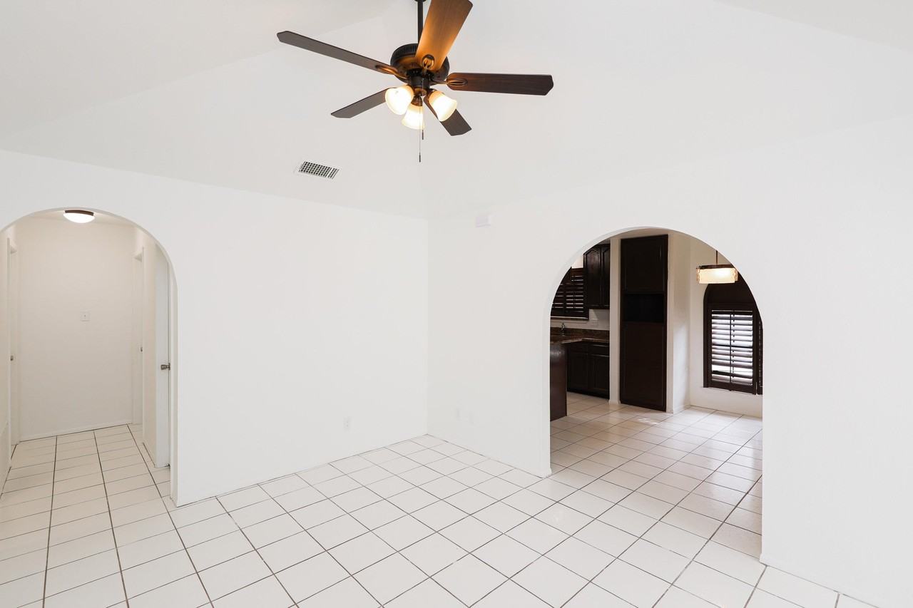 8761 Augusta Loop - Photo 4 of 20