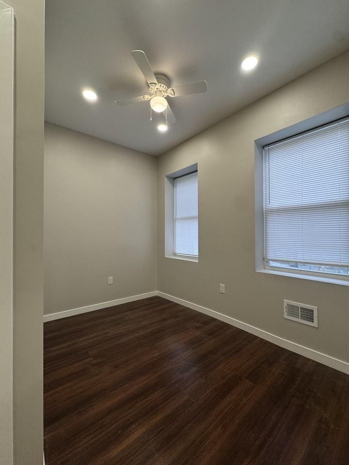 1933 E Huntingdon St #1 - Photo 4 of 22