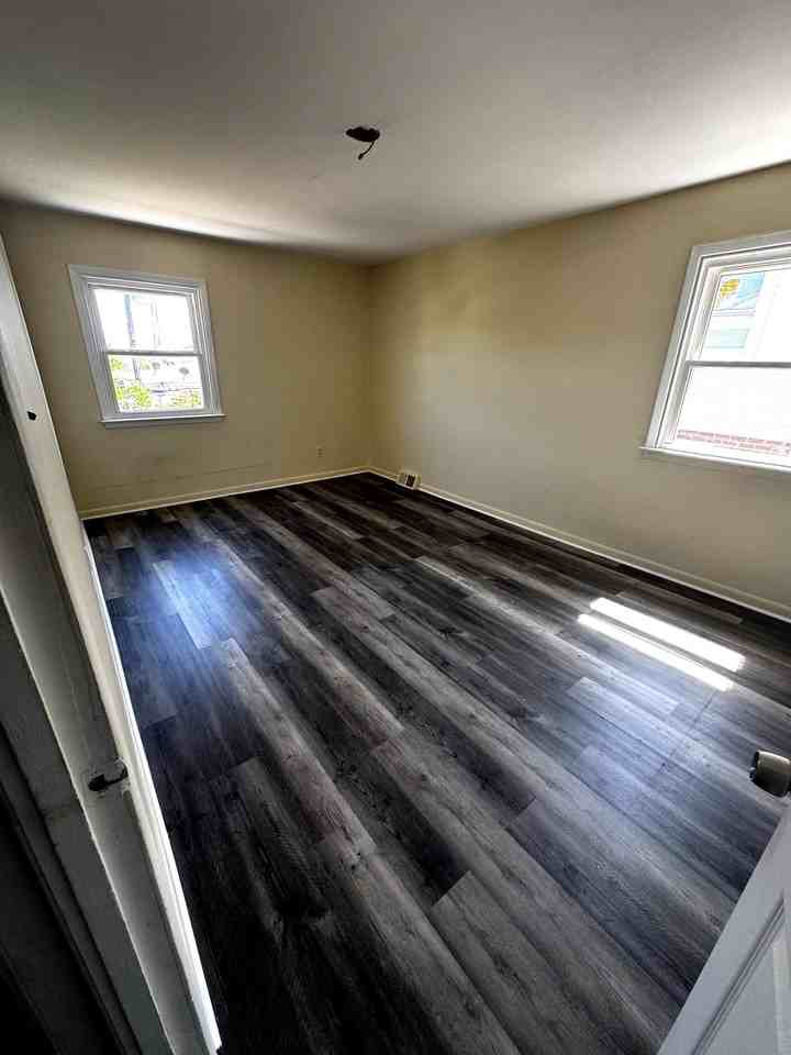 10029 Bridle Rd #2 - Photo 5 of 14