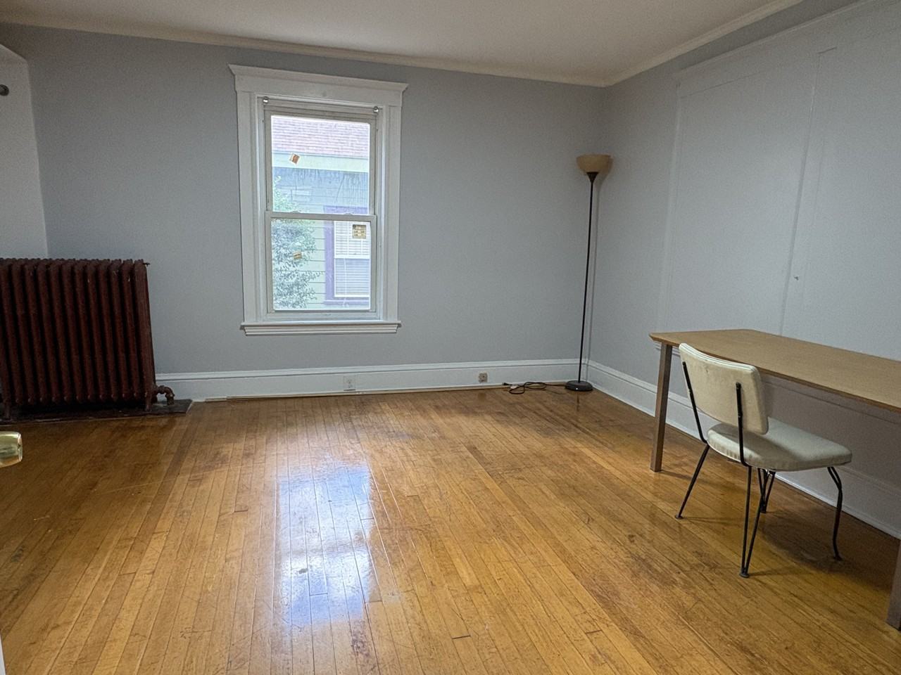 52 Phillips St #1stFL - Photo 7 of 21