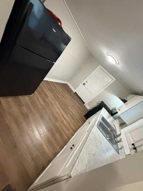 2258 Rebecca St #A - Photo 3 of 12
