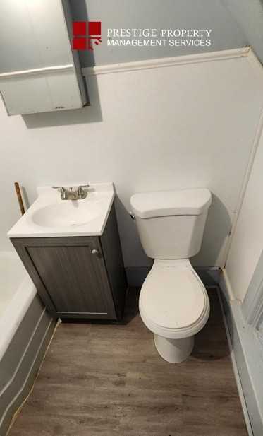 2915 N 8th St #1 - Photo 5 of 9