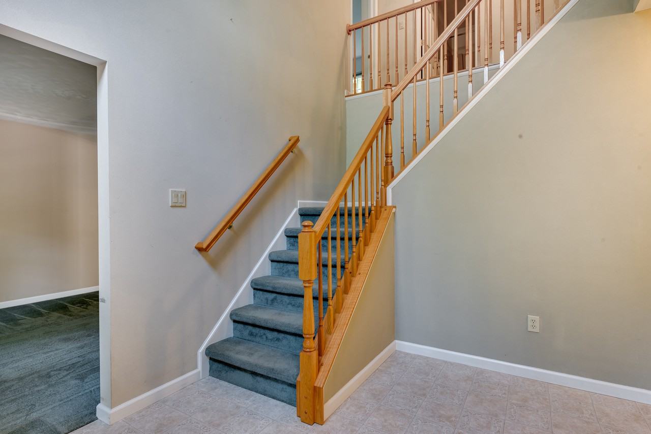 80 Hillbrook Dr #1 - Photo 4 of 26