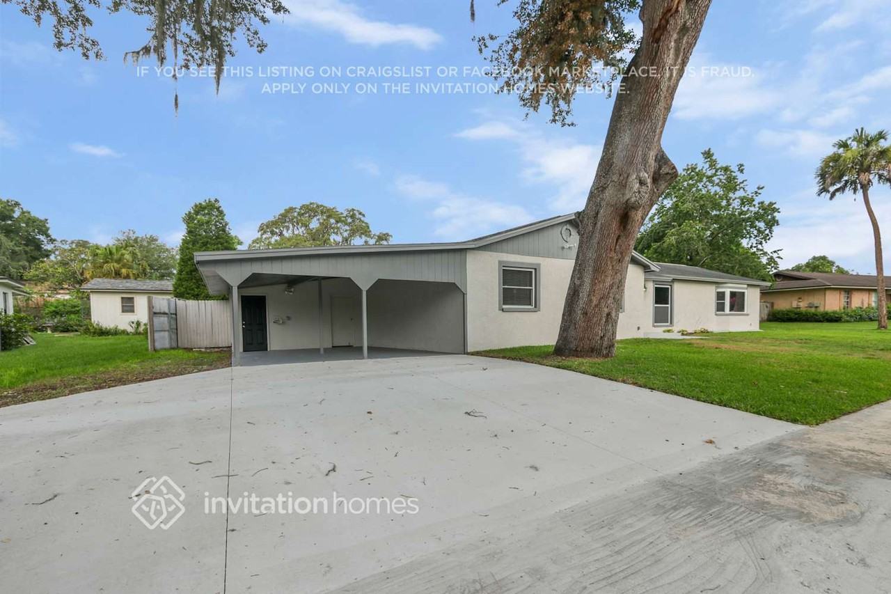 810 Bishop Pl - Photo 3 of 30