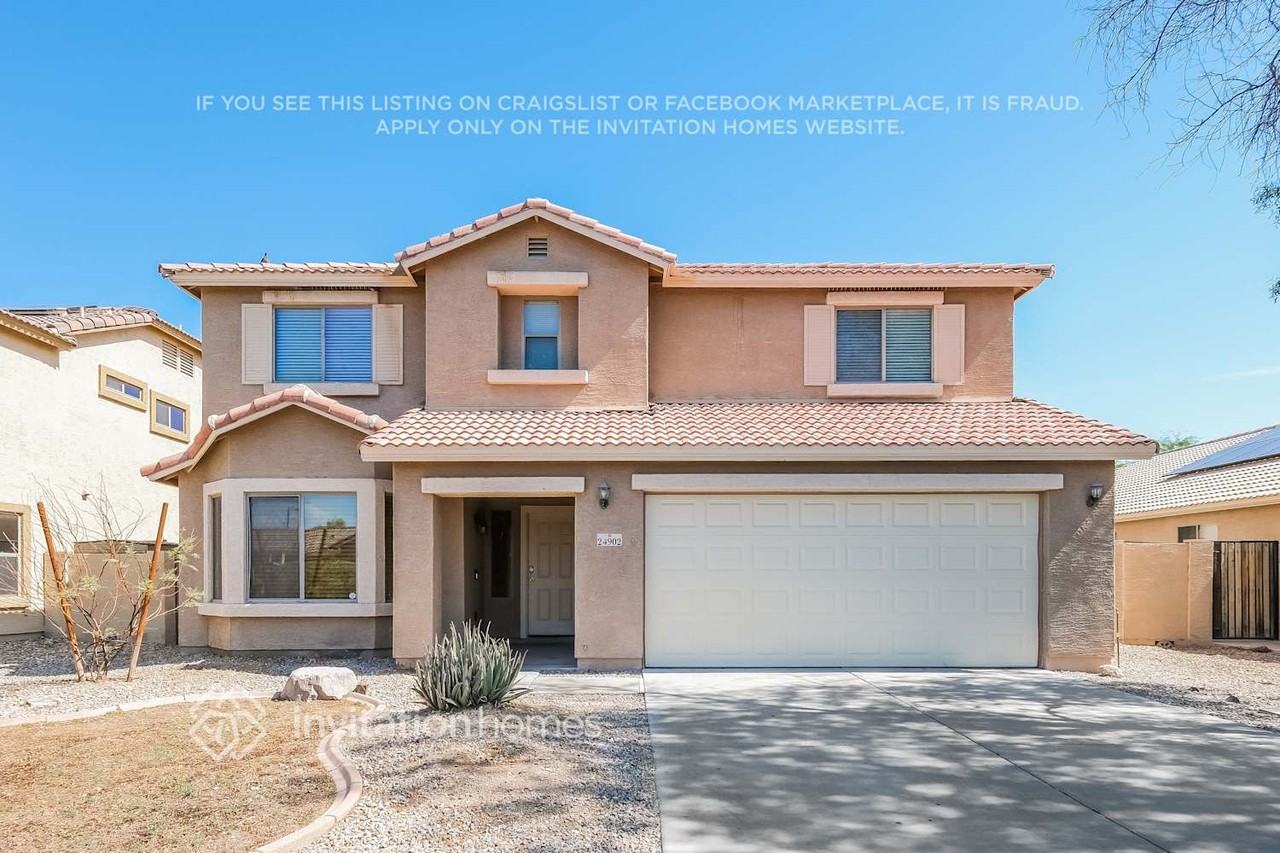 24902 W Wayland Dr