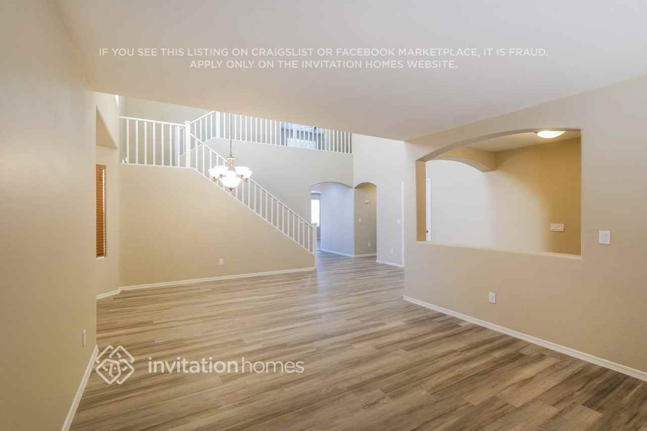 24902 W Wayland Dr - Photo 6 of 18