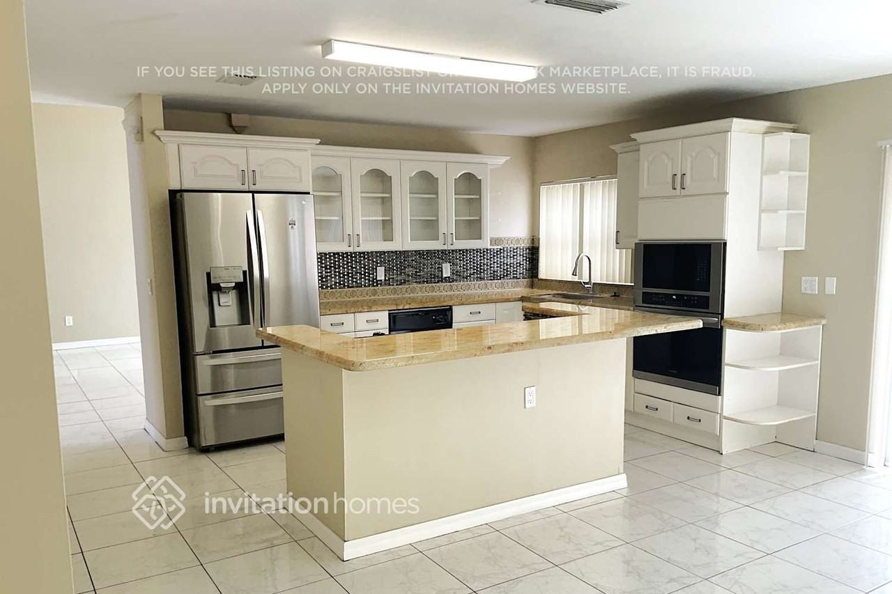 631 Royal Palm Way - Photo 5 of 18