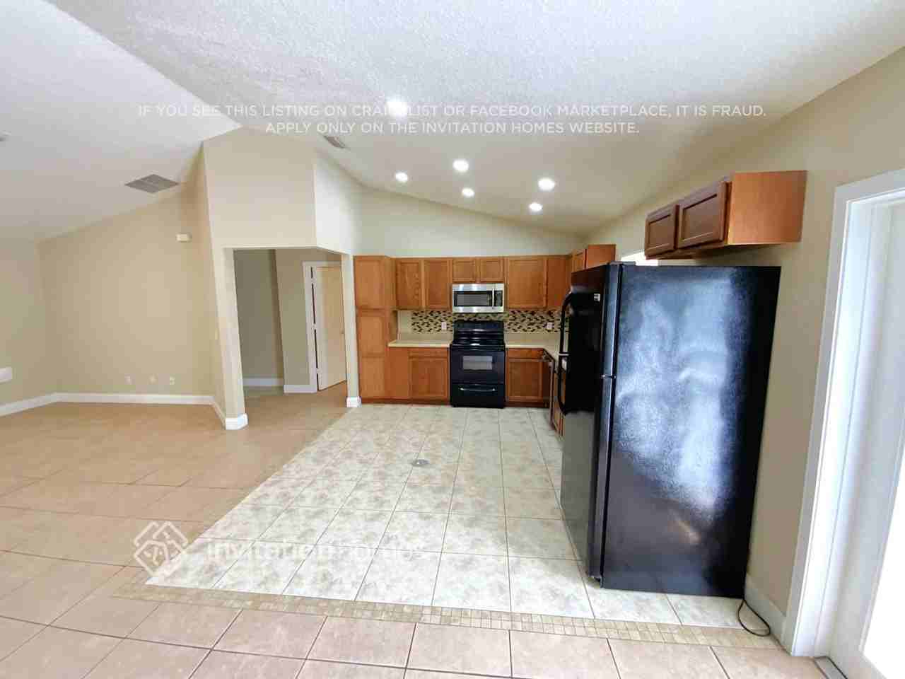1808 Courtland Blvd - Photo 3 of 10