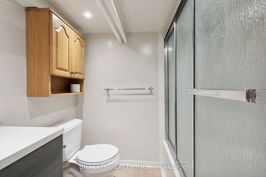 178 Douglas Ave - Photo 3 of 14
