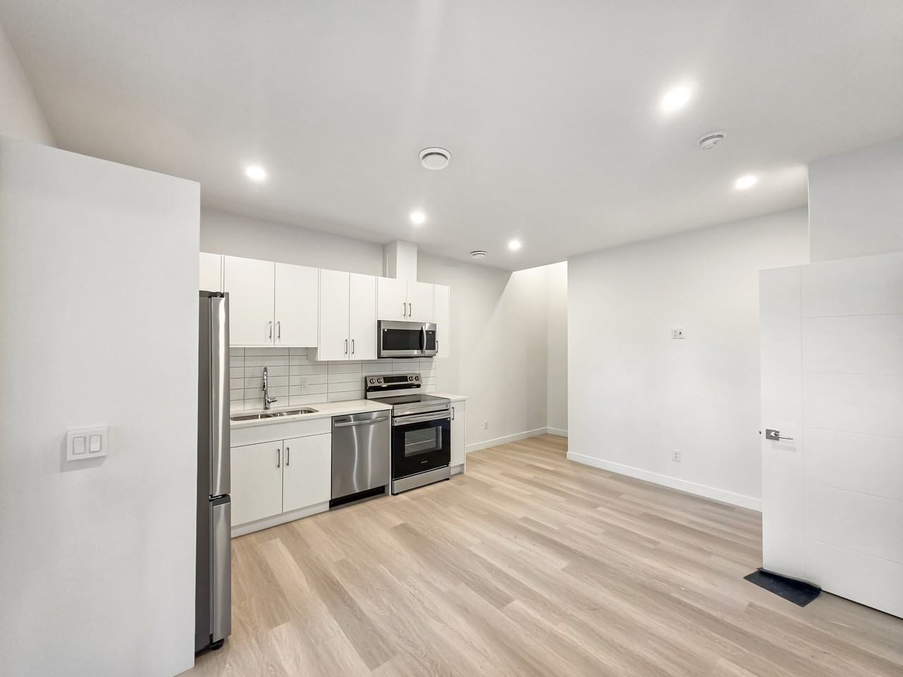 2108 Home Rd Nw - Photo 4 of 11