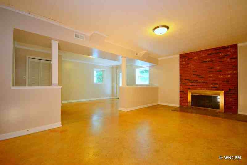 17 Laurel Park Dr - Photo 6 of 16