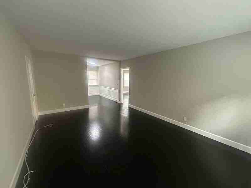 1323 S Highland Ave - Photo 4 of 13