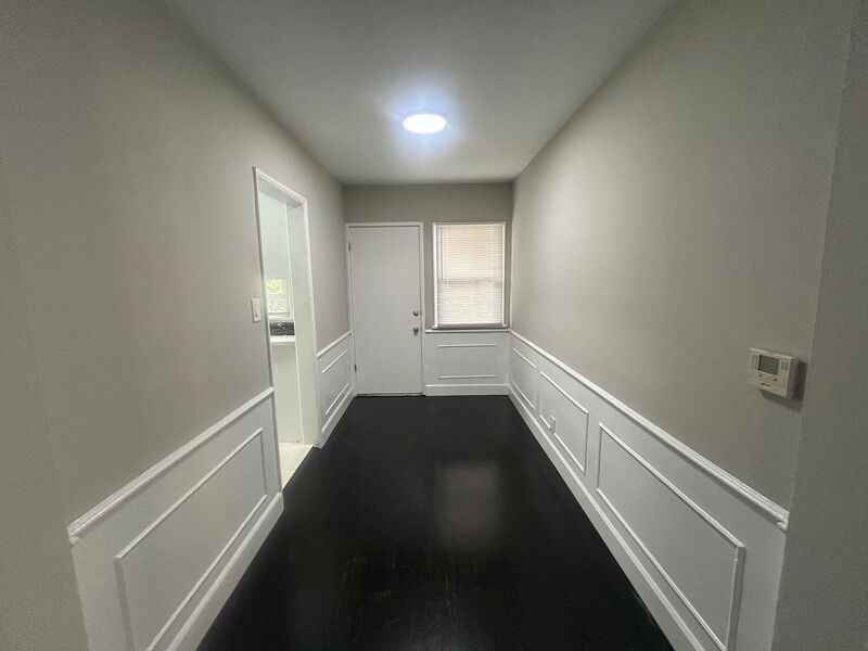 1323 S Highland Ave - Photo 5 of 13