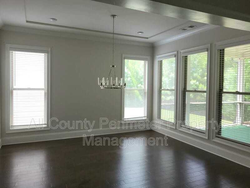 819 Olmsted Ln - Photo 4 of 26