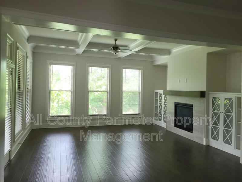 819 Olmsted Ln - Photo 5 of 26