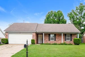 featured image of 120 Pinewood Dr