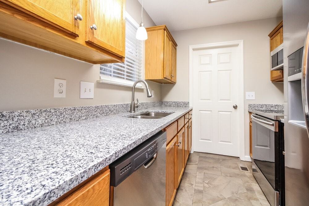 4440 Lavergne Couchville Pike - Photo 7 of 17