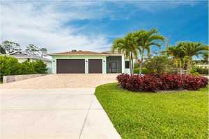 featured image of 10295 Carolina St