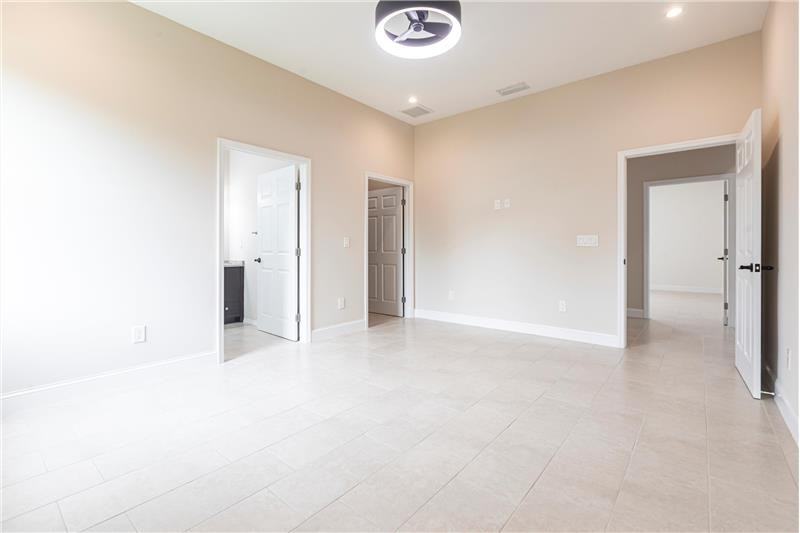 10295 Carolina St - Photo 5 of 19