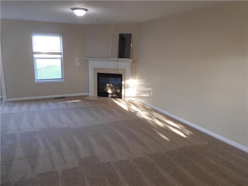 1201 Catletts Ct - Photo 3 of 31