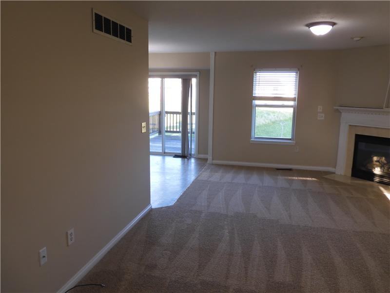 1201 Catletts Ct - Photo 4 of 31