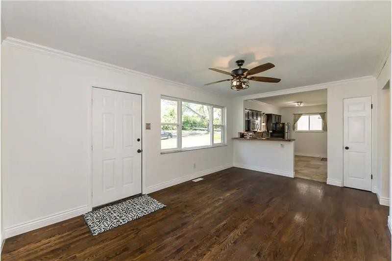 4310 Exeter Ave - Photo 3 of 19
